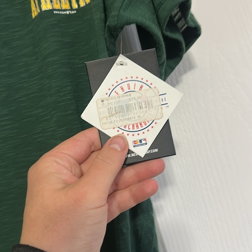 NWT Green Oakland Athletics T-Shirt size medium - Picture 4 of 11